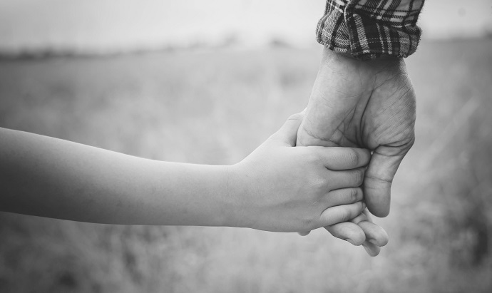 mazi gia to paidi help