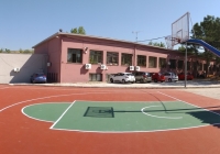 Διευθύντρια σχολείου στο Χαλάνδρι υποχρεώνει τους μαθητές σε “κοινωνική εργασία” προκειμένου  να τους σβήσει απουσίες