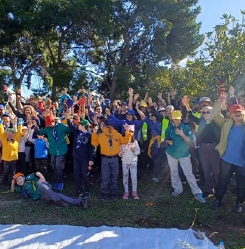 Με μαζική συμμετοχή έγινε η δενδροφύτευση στο πάρκο Φραγκοκκλησιάς και Πεντέλης