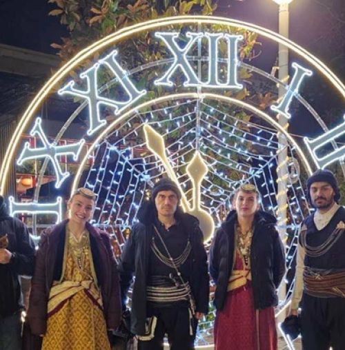 Χριστουγεννιάτικα κάλαντα από την Ένωση Ποντίων Χαλανδρίου “Ο Ακρίτας”